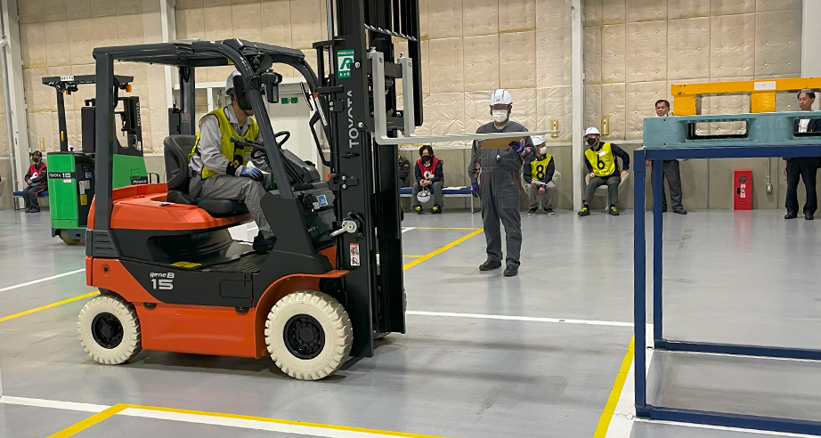 フォークリフト講習の写真